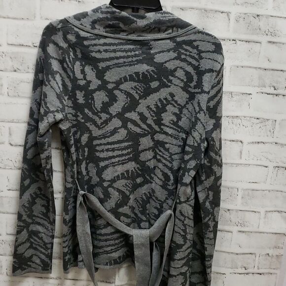 212 sweater   - Picture 3 of 3